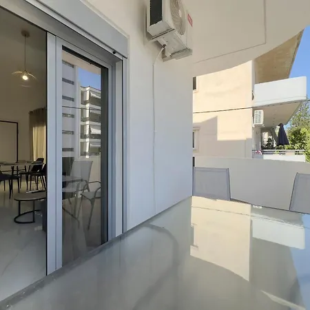 Monterey A1 Modern 54 Sqm Apt In Paleo Faliro-3